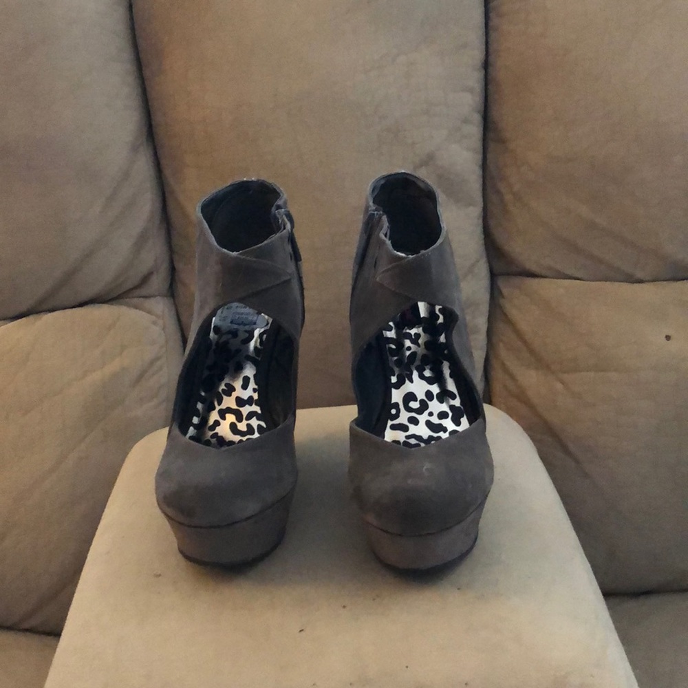 Wedges - Picture 2 of 3